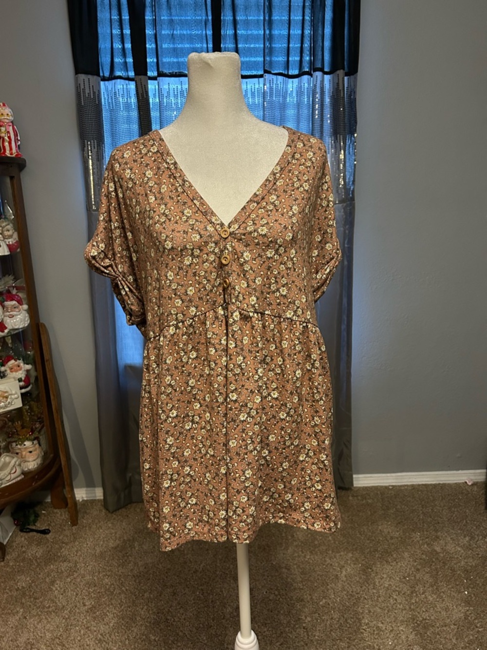 entro Brown Floral V-Neck Button Front Tunic